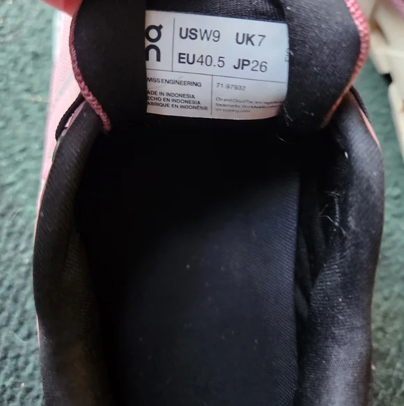 On Running Women's Athletic Shoes in Pink and Black - Picture 2 of 9